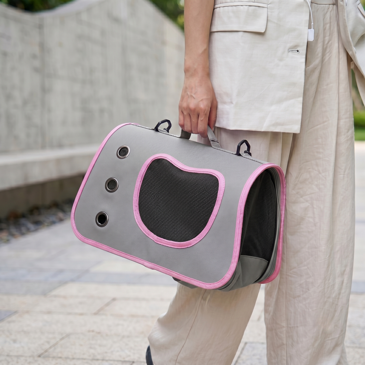 Cat Carrier Bag: The Complete Guide to Stress-Free Pet Travel & Vet Visits for Cats & Small Dogs (2026)